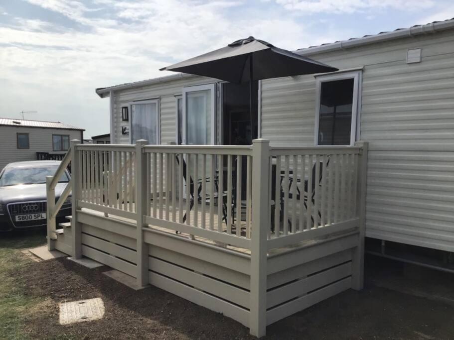 Brookside West Sands Holiday Park Seal Bay Селси Экстерьер фото